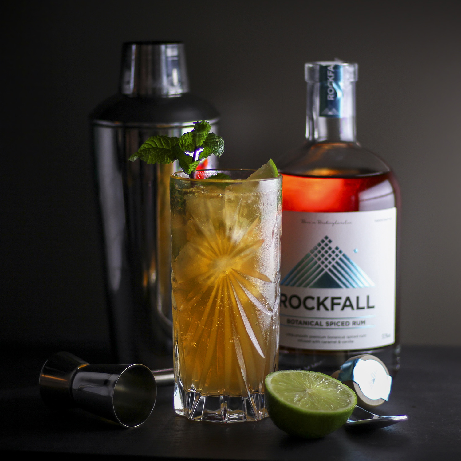 spiced rum cocktails stormy
